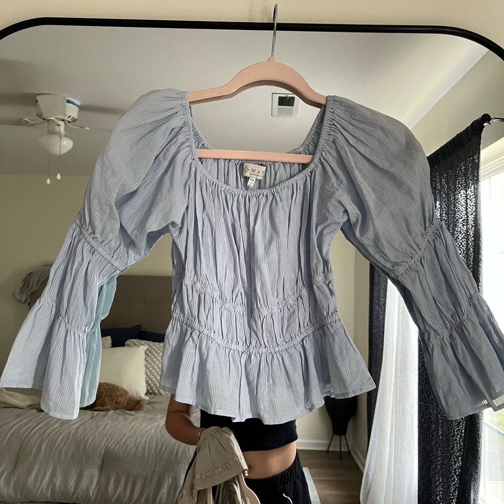 Wayf blue top new with out tags